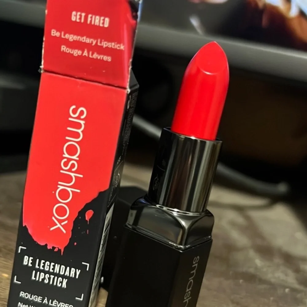 🌛💘Rare! Smashbox Get Fired Lipstick